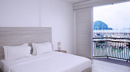 SEAVIEW DELUXE WITH BALCONY  Ramada by Wyndham Langkawi Marina Kedah SEAVIEW DELUXE WITH BALCONY  Ramada by Wyndham Langkawi Marina Kedah
