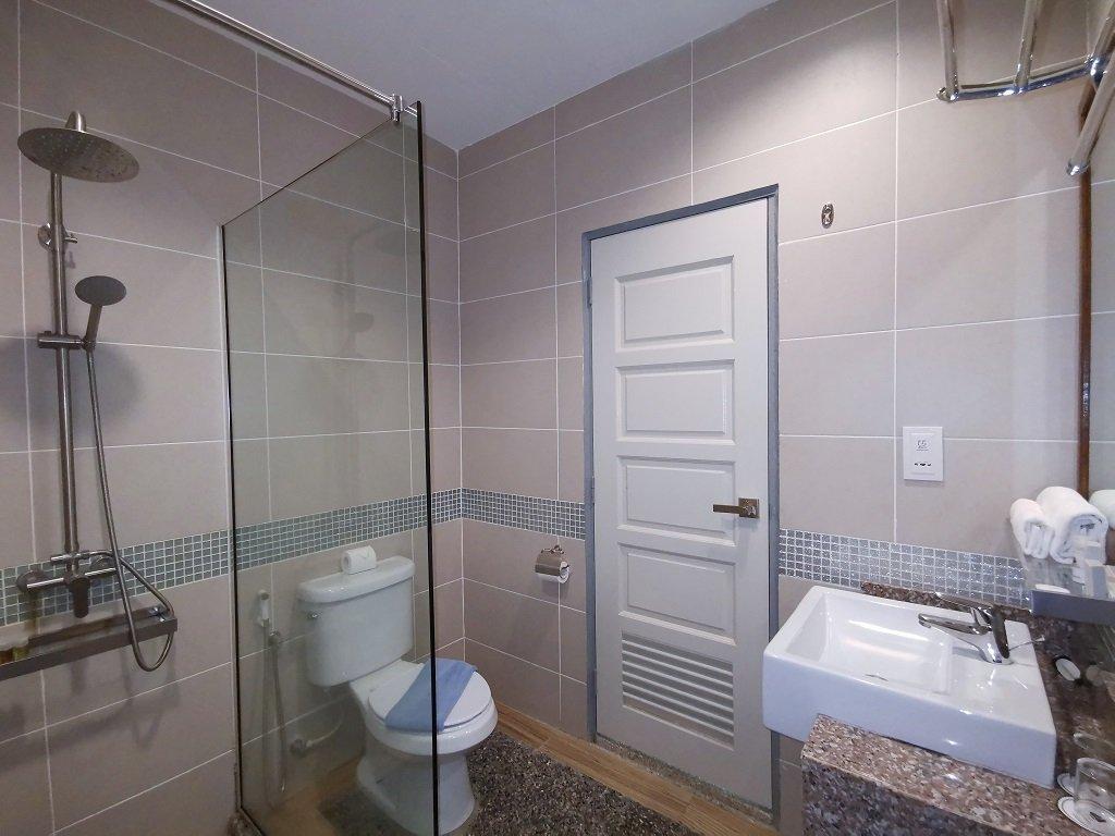 DELUXE HILLVIEW ROOM  Ramada by Wyndham Langkawi Marina Kedah