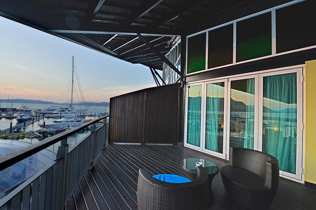 EXECUTIVE DELUXE SEAVIEW ROOM  Ramada by Wyndham Langkawi Marina Kedah