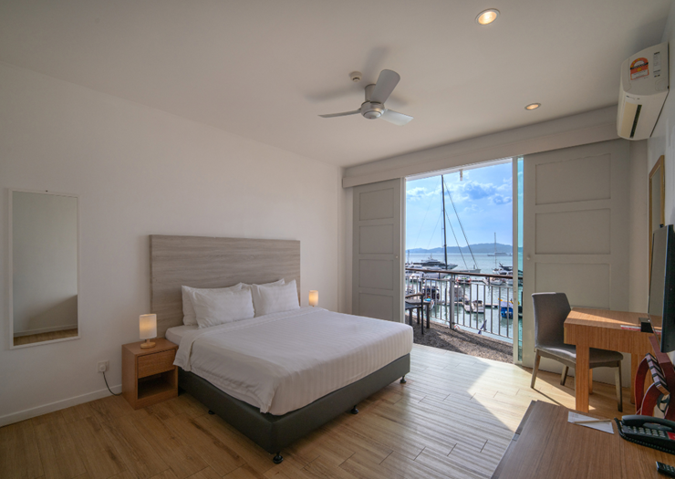 COMMODORE SUITE  Ramada by Wyndham Langkawi Marina Kedah